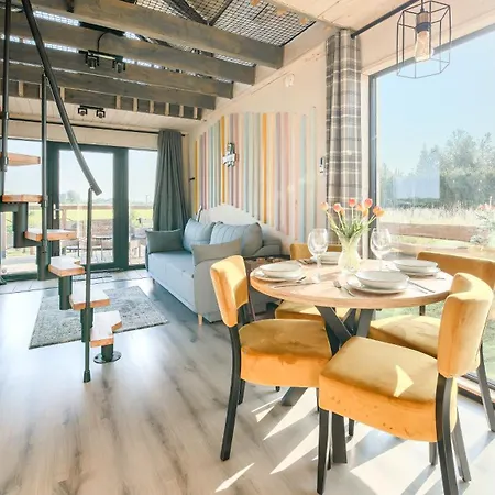 Freedom With Sauna, Sun & Snow